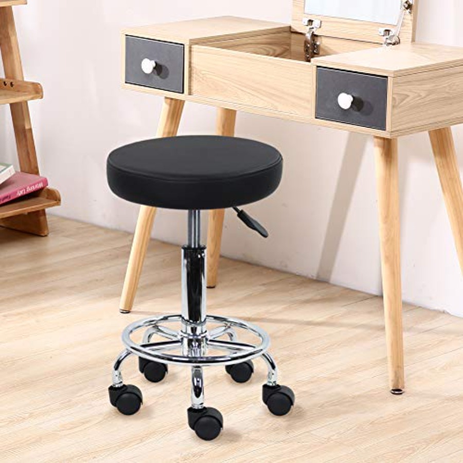 PU Leather Round Rolling Stool - Spa & Wellness Hotel Olympia Mariánské Lázně incelemesi ve fiyatı
